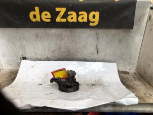 Gebruikte Stuurpomp Peugeot 406 Coupé (8C) 2.2 16V Prijs € 35,00 Margeregeling aangeboden door Autodemontage de Zaag