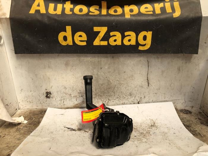 Gebruikte Servopomp Citroen C4 Picasso (UD/UE/UF) 2.0 16V Autom. Prijs € 70,00 Margeregeling aangeboden door Autodemontage de Zaag