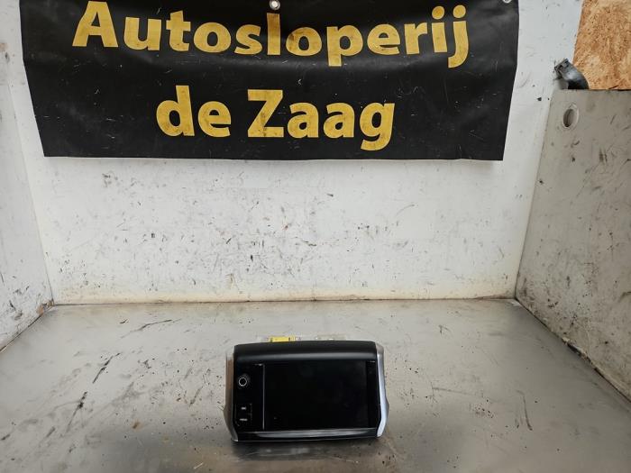 Gebruikte Display Interieur Peugeot 208 I (CA/CC/CK/CL) 1.2 Vti 12V PureTech Prijs € 125,00 Margeregeling aangeboden door Autodemontage de Zaag