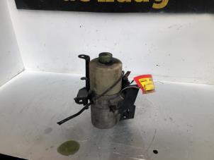 Gebruikte Pomp Servo Volkswagen Polo IV (9N1/2/3) 1.4 TDI 70 Prijs € 100,00 Margeregeling aangeboden door Autodemontage de Zaag