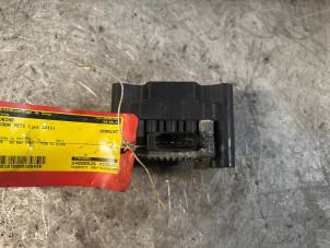 Gebruikte Bobine Skoda Yeti (5LAC) 1.2 TSI 16V Prijs € 15,00 Margeregeling aangeboden door Autodemontage de Zaag