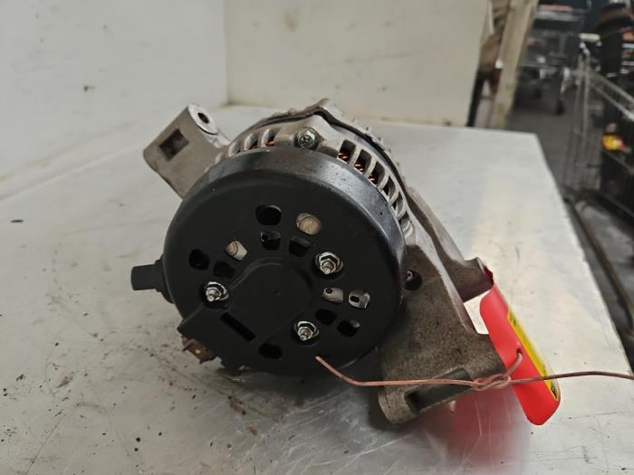 Dynamo van een Ford Focus 2 Wagon 2.0 16V 2007