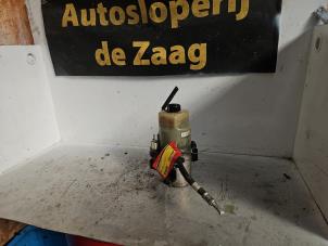 Gebruikte Pomp Servo Ford Focus 2 Wagon 2.0 16V Prijs € 60,00 Margeregeling aangeboden door Autodemontage de Zaag