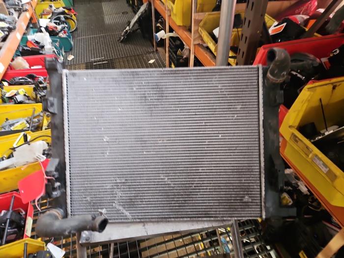 Gebruikte Radiateur Renault Captur I (2R) 0.9 Energy TCE 12V Prijs € 50,00 Margeregeling aangeboden door Autodemontage de Zaag