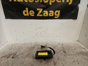 Gebruikte Display Interieur Renault Megane III Grandtour (KZ) 1.4 16V TCe 130 Prijs € 50,00 Margeregeling aangeboden door Autodemontage de Zaag