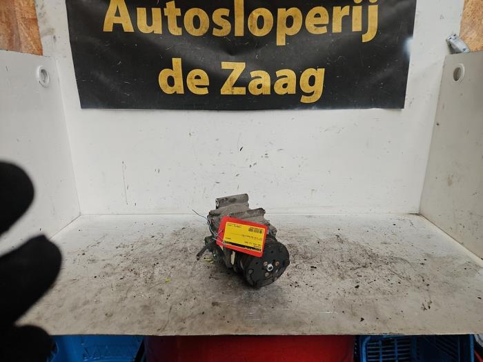 Gebruikte Aircopomp Ford Focus 1 1.4 16V Prijs € 50,00 Margeregeling aangeboden door Autodemontage de Zaag