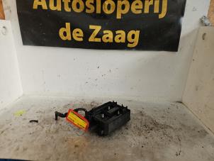 Gebruikte Zekeringkast Opel Corsa E 1.4 16V Prijs € 50,00 Margeregeling aangeboden door Autodemontage de Zaag