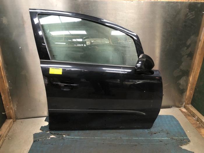 Scherm rechts-voor van een Opel Corsa D 1.2 16V 2007