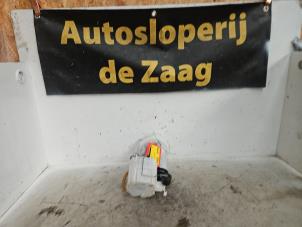 Gebruikte Benzinepomp BMW 1 serie (F20) 114i 1.6 16V Prijs € 50,00 Margeregeling aangeboden door Autodemontage de Zaag