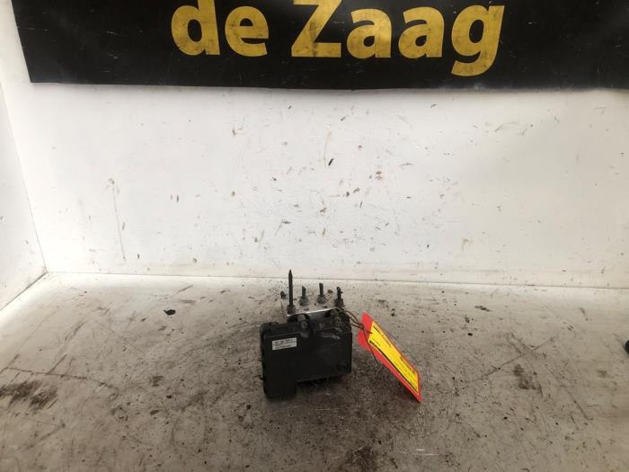 Gebruikte ABS Pomp Daihatsu Cuore (L251/271/276) 1.0 12V DVVT Prijs € 50,00 Margeregeling aangeboden door Autodemontage de Zaag