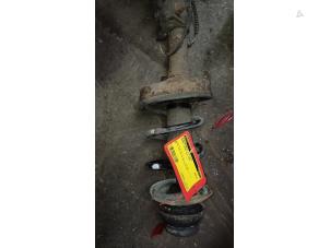 Gebruikte Schokdemperpoot links-voor Renault Twingo II (CN) 1.2 Prijs € 35,00 Margeregeling aangeboden door Autodemontage de Zaag
