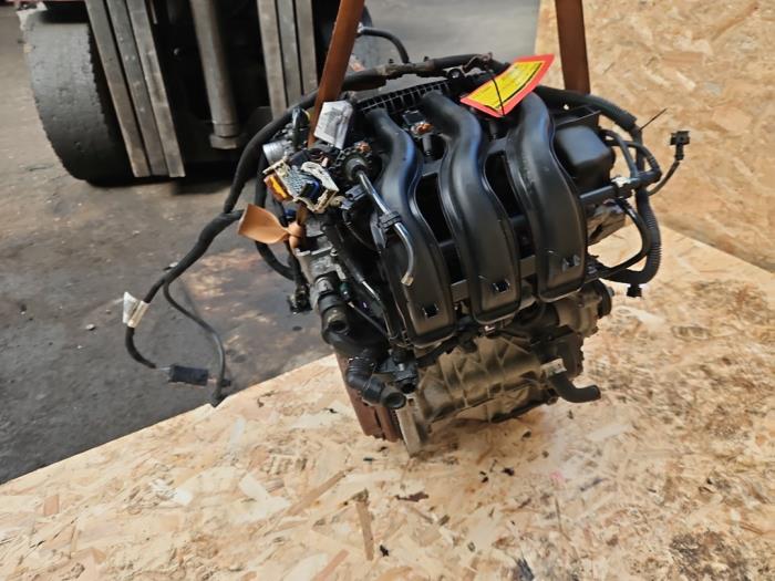 Motor van een Peugeot 208 I (CA/CC/CK/CL) 1.2 Vti 12V PureTech 82 2013