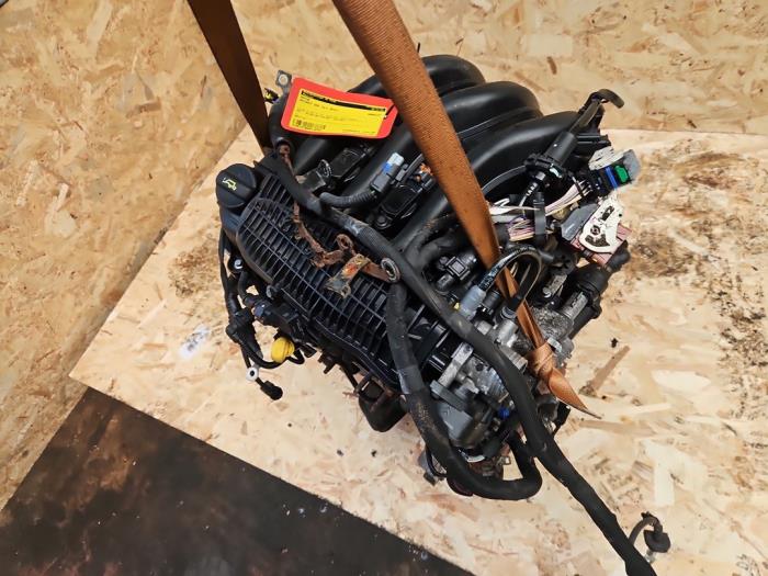 Motor van een Peugeot 208 I (CA/CC/CK/CL) 1.2 Vti 12V PureTech 82 2013