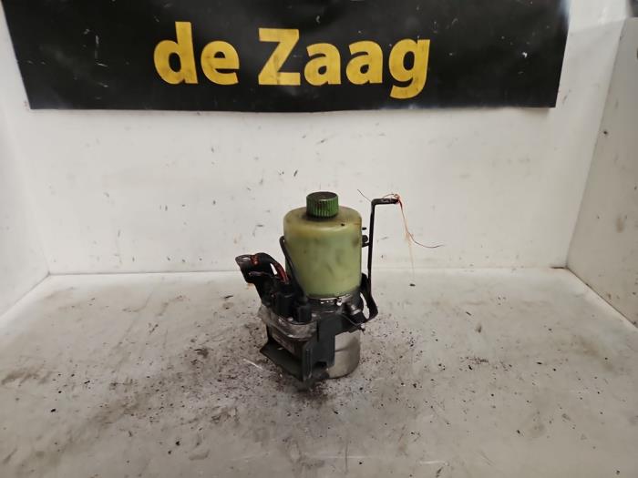Gebruikte Servopomp Seat Ibiza IV SC (6J1) 1.9 TDI 105 Prijs € 100,00 Margeregeling aangeboden door Autodemontage de Zaag