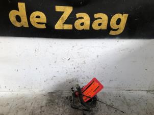 Gebruikte Gasklephuis Opel Mokka/Mokka X 1.6 16V EcoFlex 4x2 Prijs € 70,00 Margeregeling aangeboden door Autodemontage de Zaag