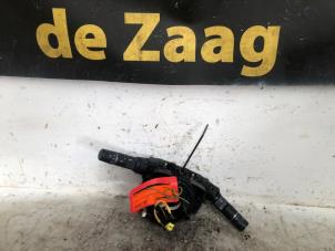 Gebruikte Stuurkolomschakelaar Mazda 2 (DE) 1.3 16V MZR Prijs € 50,00 Margeregeling aangeboden door Autodemontage de Zaag