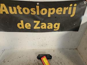 Gebruikte Ruit schakelaar elektrisch Ford S-Max (GBW) 2.0 16V Prijs € 25,00 Margeregeling aangeboden door Autodemontage de Zaag