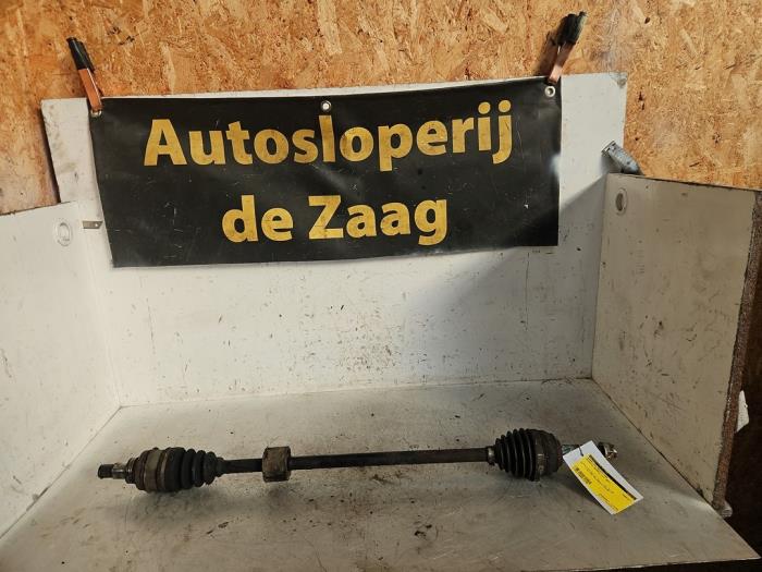Gebruikte Steekas rechts-voor Daihatsu Materia 1.3 16V Prijs € 40,00 Margeregeling aangeboden door Autodemontage de Zaag