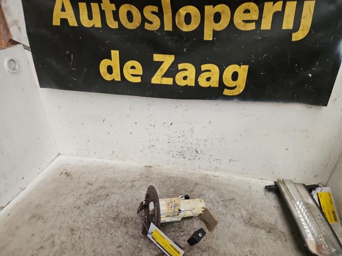 Gebruikte Benzinepomp Daihatsu Materia 1.3 16V Prijs € 35,00 Margeregeling aangeboden door Autodemontage de Zaag