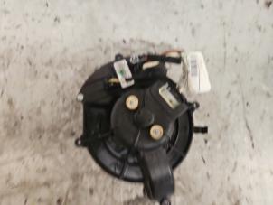 Gebruikte Blower Citroen C4 Picasso (UD/UE/UF) 1.6 16V VTi 120 Prijs € 50,00 Margeregeling aangeboden door Autodemontage de Zaag