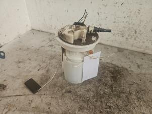 Gebruikte Benzinepomp Ford Fiesta 6 (JA8) 1.0 EcoBoost 12V 100 Prijs € 50,00 Margeregeling aangeboden door Autodemontage de Zaag