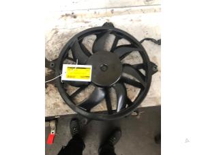 Gebruikte Fan Radiateur Peugeot 308 SW (4E/H) 1.6 VTI 16V Prijs € 40,00 Margeregeling aangeboden door Autodemontage de Zaag