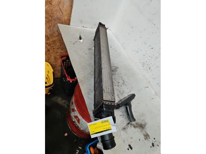 Intercooler van een Audi A4 Avant (B8) 1.8 TFSI 16V Quattro 2010