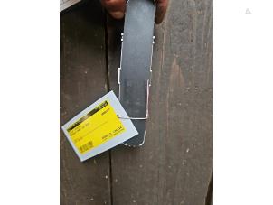 Gebruikte Display Interieur Chevrolet Spark (M300) 1.2 16V Prijs € 20,00 Margeregeling aangeboden door Autodemontage de Zaag