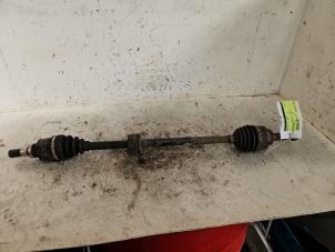 Gebruikte Aandrijfas rechts-voor Suzuki Alto 1.0 12V Prijs € 35,00 Margeregeling aangeboden door Autodemontage de Zaag