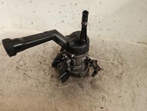 Gebruikte Servopomp Peugeot 308 (4A/C) 1.4 VTI 16V Prijs € 70,00 Margeregeling aangeboden door Autodemontage de Zaag