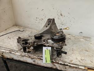 Gebruikte Distributiedeksel Ford Focus 3 1.0 Ti-VCT EcoBoost 12V 100 Prijs € 50,00 Margeregeling aangeboden door Autodemontage de Zaag