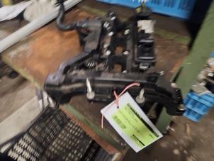 Gebruikte Kleppendeksel Ford Focus 3 1.0 Ti-VCT EcoBoost 12V 100 Prijs € 40,00 Margeregeling aangeboden door Autodemontage de Zaag