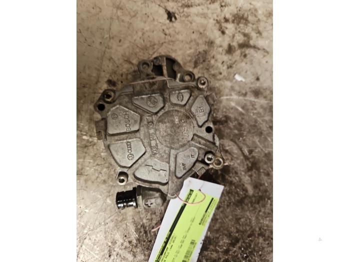 Gebruikte Vacuumpomp (Diesel) Volkswagen Polo V (6R) 1.6 TDI 16V 90 Prijs € 60,00 Margeregeling aangeboden door Autodemontage de Zaag