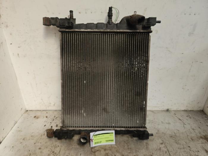 Gebruikte Radiateur Chevrolet Spark (M300) 1.0 16V Prijs € 40,00 Margeregeling aangeboden door Autodemontage de Zaag