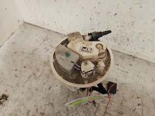 Gebruikte Benzinepomp Peugeot 107 1.0 12V Prijs € 40,00 Margeregeling aangeboden door Autodemontage de Zaag