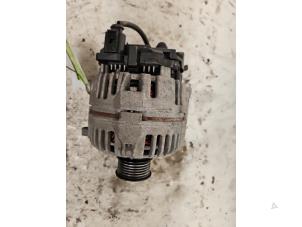 Gebruikte Dynamo Volkswagen Polo V (6R) 1.4 16V Prijs € 40,00 Margeregeling aangeboden door Autodemontage de Zaag