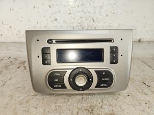 Gebruikte Radio Alfa Romeo MiTo (955) 1.4 Turbo Multi Air 16V Prijs € 50,00 Margeregeling aangeboden door Autodemontage de Zaag