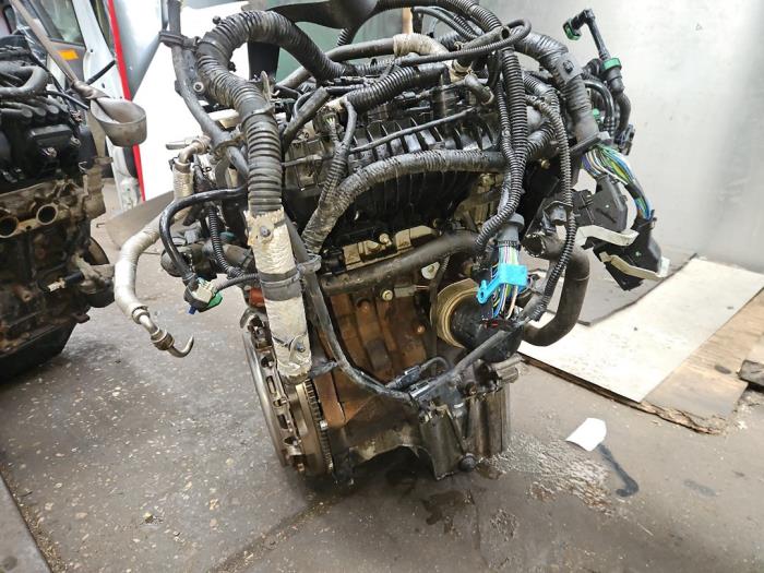 Motor van een Ford Focus 3 Wagon 1.0 Ti-VCT EcoBoost 12V 100 2016