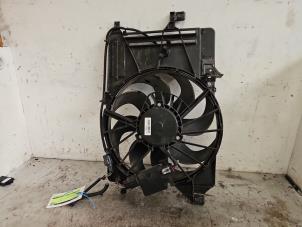 Gebruikte Radiateurfan Ford Focus 3 Wagon 1.0 Ti-VCT EcoBoost 12V 100 Prijs € 40,00 Margeregeling aangeboden door Autodemontage de Zaag