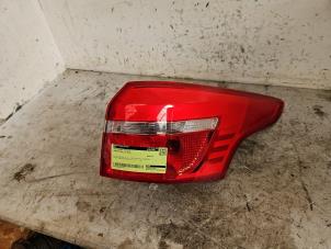 Gebruikte Achterlicht rechts Ford Focus 3 Wagon 1.0 Ti-VCT EcoBoost 12V 100 Prijs € 75,00 Margeregeling aangeboden door Autodemontage de Zaag