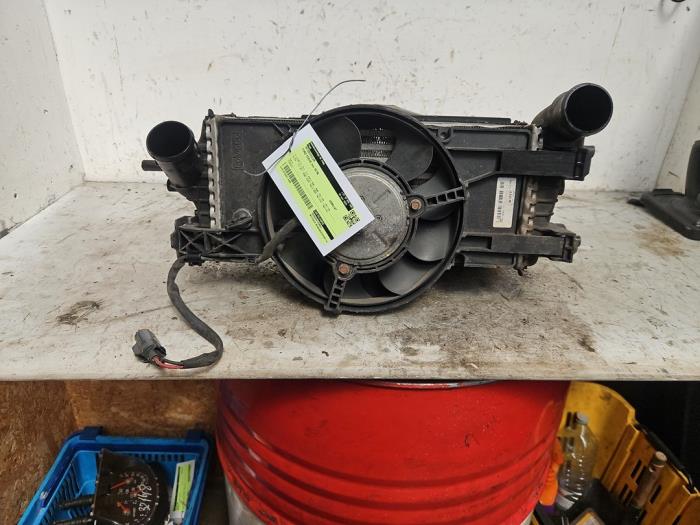 Gebruikte Intercooler Ford Focus 3 1.0 Ti-VCT EcoBoost 12V 125 Prijs € 75,00 Margeregeling aangeboden door Autodemontage de Zaag