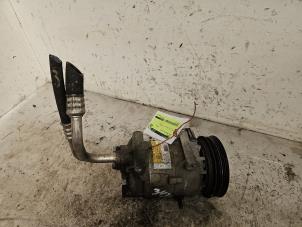 Gebruikte Aircopomp Renault Scénic II (JM) 1.6 16V Prijs € 90,00 Margeregeling aangeboden door Autodemontage de Zaag