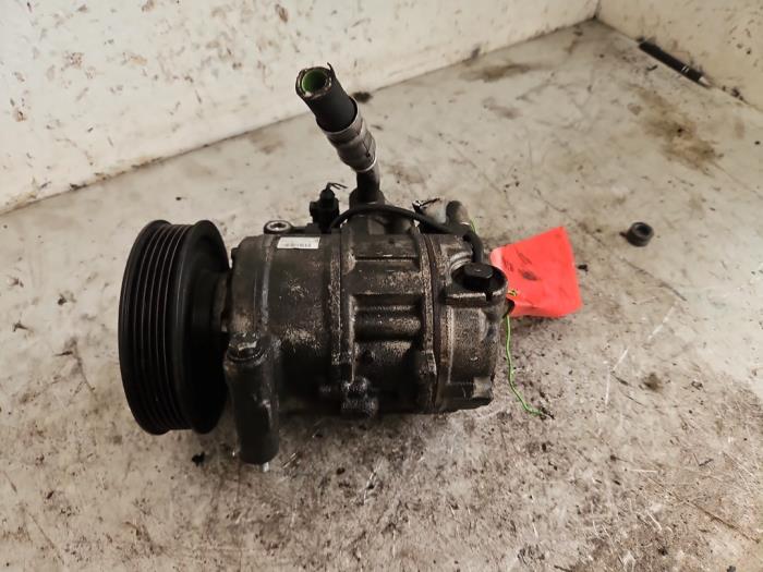 Gebruikte Pomp Airco Audi A6 Avant (C6) 3.2 V6 24V FSI Quattro Prijs € 100,00 Margeregeling aangeboden door Autodemontage de Zaag