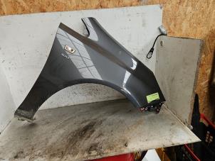 Gebruikte Scherm rechts-voor Opel Corsa D 1.2 16V ecoFLEX Bi-Fuel Prijs € 75,00 Margeregeling aangeboden door Autodemontage de Zaag