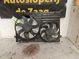 Gebruikte Fan Radiateur Volkswagen Touran (1T1/T2) 2.0 TDI 16V 140 Prijs € 50,00 Margeregeling aangeboden door Autodemontage de Zaag