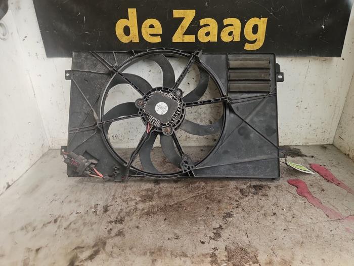 Radiateurfan van een Volkswagen Golf VI (5K1) 1.4 16V 2011