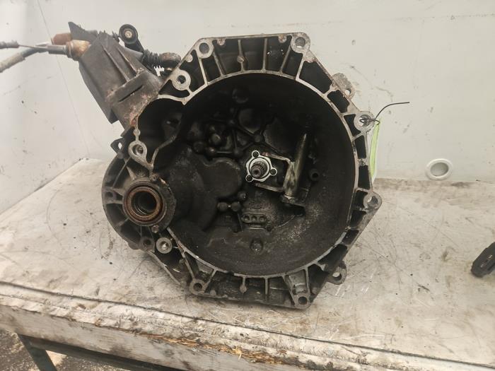 Gebruikte Versnellingsbak BMW Mini (R50/53) 1.6 16V Cooper Prijs € 500,00 Margeregeling aangeboden door Autodemontage de Zaag