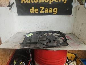 Gebruikte Fan Radiateur BMW Mini One/Cooper (R50) 1.6 16V Cooper Prijs € 40,00 Margeregeling aangeboden door Autodemontage de Zaag