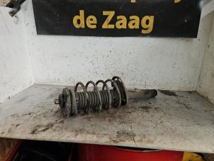 Gebruikte Mac Phersonpoot rechts-voor Citroen C3 (SX/SW) 1.2 Vti 12V PureTech Prijs € 70,00 Margeregeling aangeboden door Autodemontage de Zaag