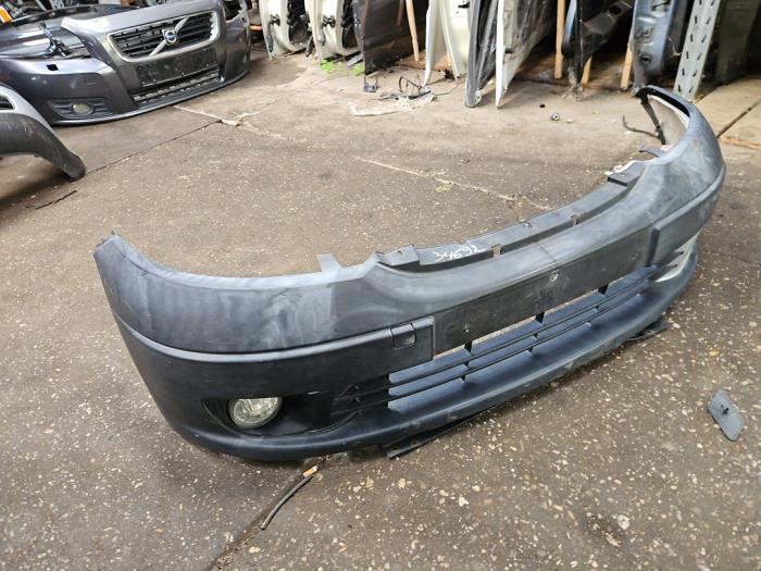 Voorbumper van een Citroën C3 (FC/FL/FT) 1.6 16V 2004